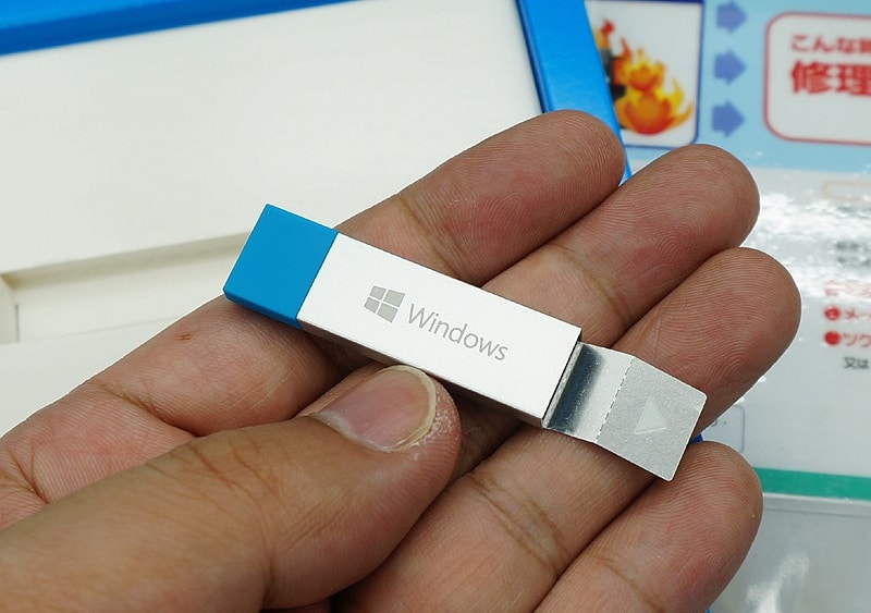 Microsoft Starts Selling Windows 10 on Sticks | eTeknix