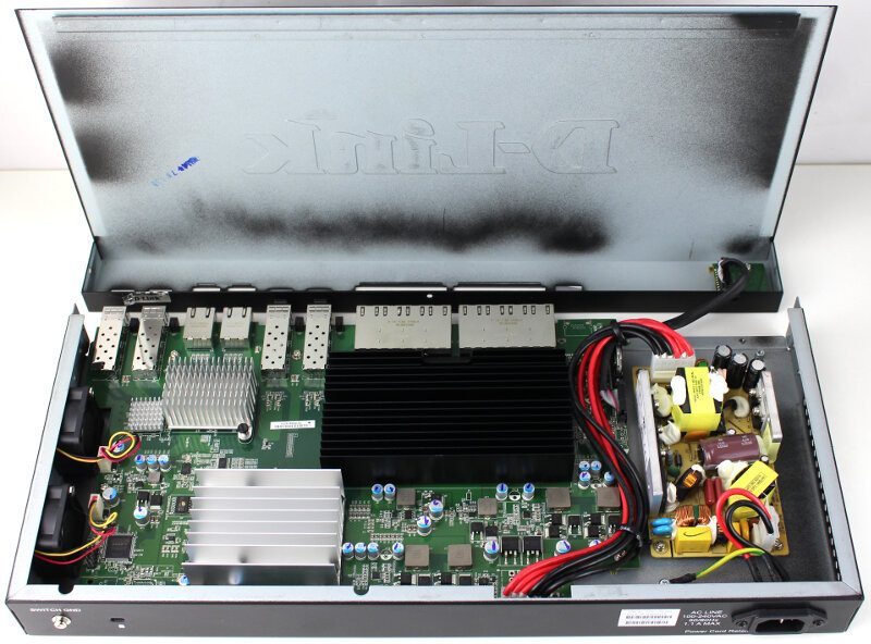 D-Link DXS-1210-12TC-Photo-inside open up