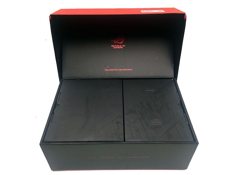 Unboxing & Preview: ASUS ROG THOR 1200W Power Supply