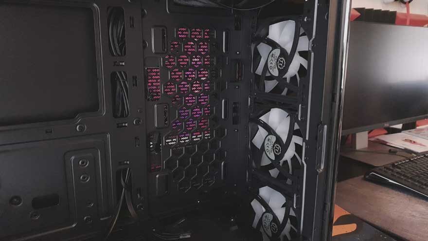 Thermaltake View 23 TG ARGB PC Case Review