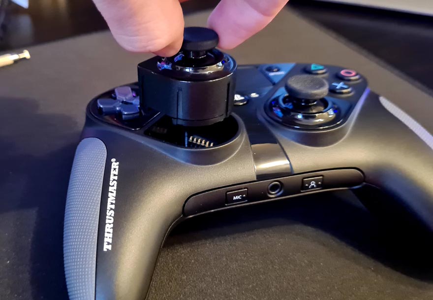 Thrustmaster eSwap Pro Controller Review - 4 - Page eTeknix