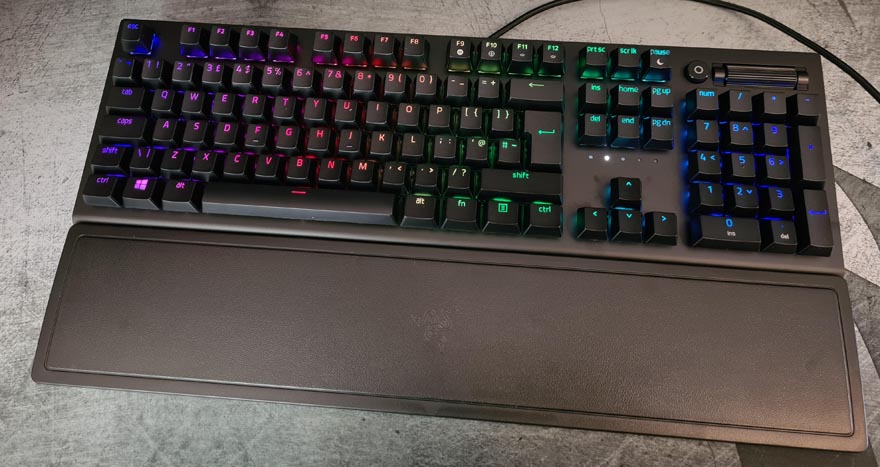 Razer Blackwidow V3 Mechanical Gaming Keyboard Review