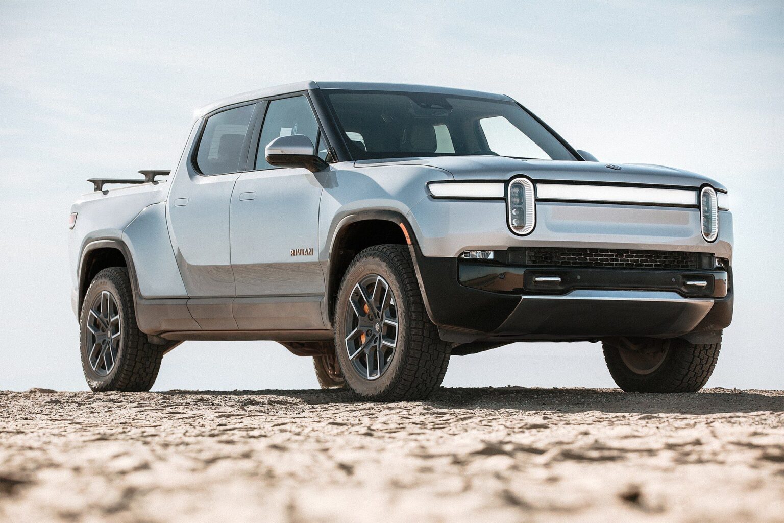 Owner of Rivian EV Charged $42,000 To Repair ‘Fender Bender’ - eTeknix