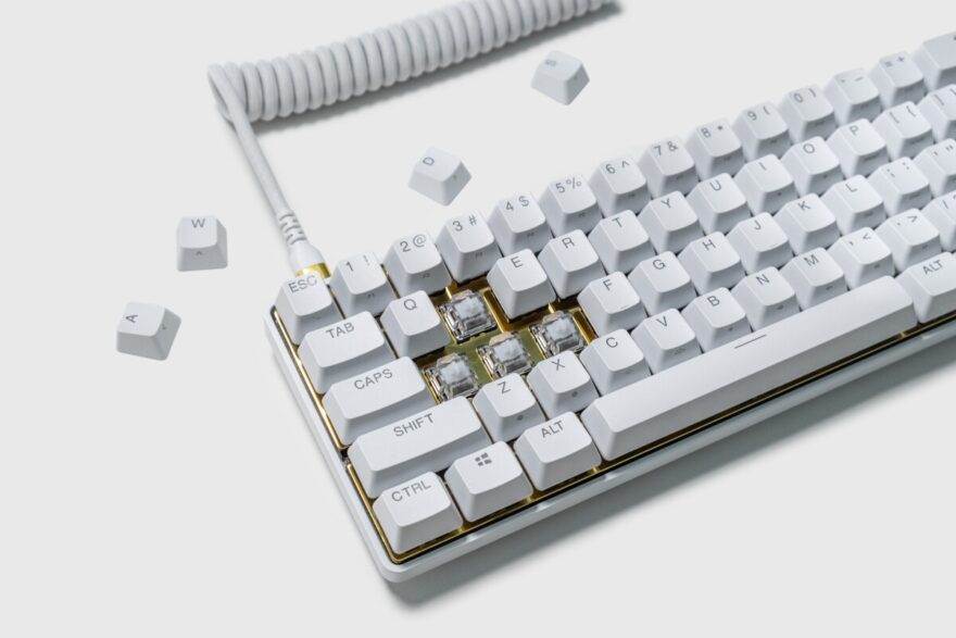 SteelSeries Reveals White x Gold Edition Apex Pro Mini - eTeknix