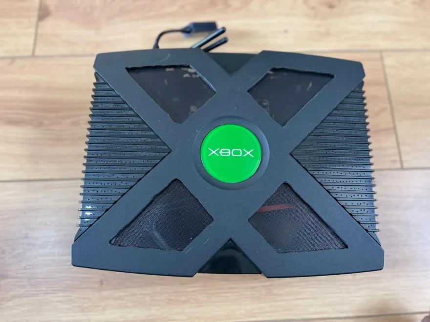 Xbox Player Transforms Original Console into High-Powered Gaming PC